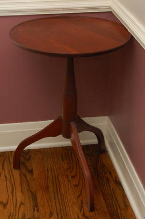 Shaker_Pedistal_Cherry.jpg