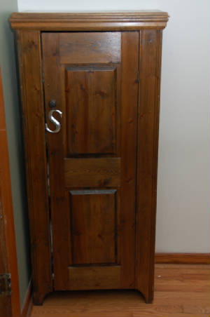 Cabinet4.JPG