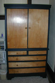 Dresser1.JPG